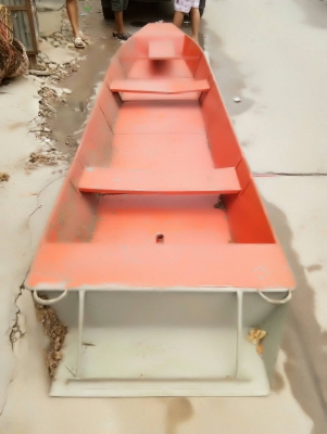 เรือเหล็ก