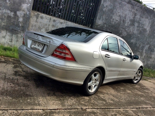 BENZ C200 Kom 2001