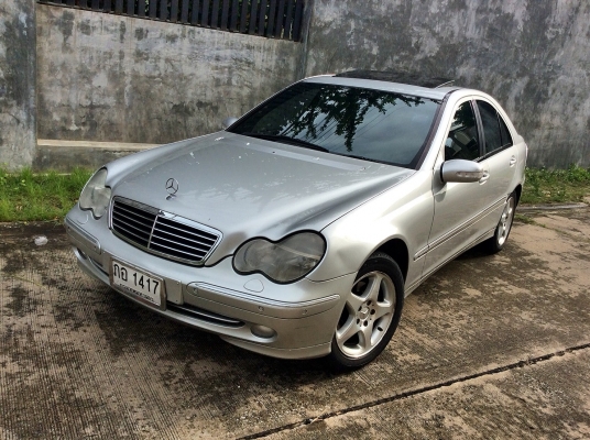 BENZ C200 Kom 2001