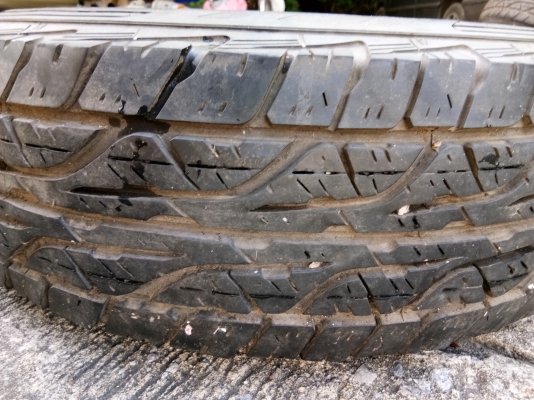 ล้ออะไหล่ กระบะยกสูง6รู ขอบ15 พร้อมยาง30