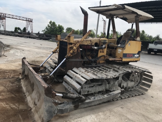 รถแทรกเตอร์ KOMATSU D20PL-6 รถพร้อมใช้งาน