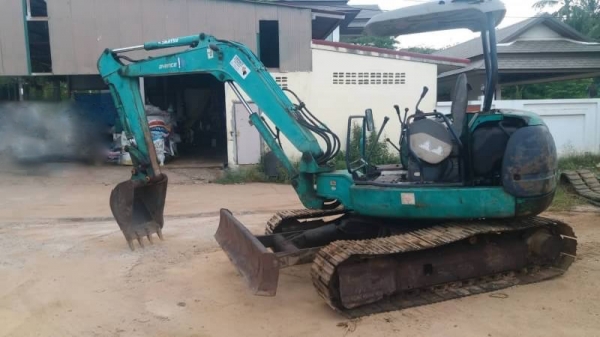รถแบคโฮ KOMATSU PC40R - 8. สนใจติดต่อ 081 - 6079515