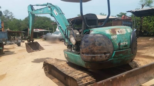 รถแบคโฮ KOMATSU PC40R - 8. สนใจติดต่อ 081 - 6079515
