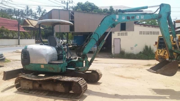 รถแบคโฮ KOMATSU PC40R - 8. สนใจติดต่อ 081 - 6079515