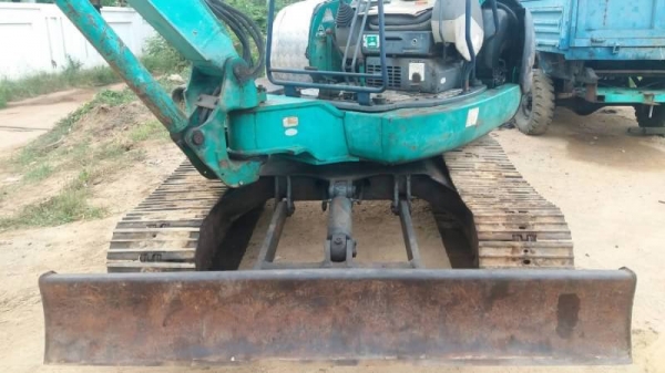 รถแบคโฮ KOMATSU PC40R - 8. สนใจติดต่อ 081 - 6079515