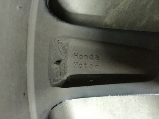 ขายล้อแม็กซ์ HONDA ขอบ 16" 4 รู 100 กว้าง 6" ET53