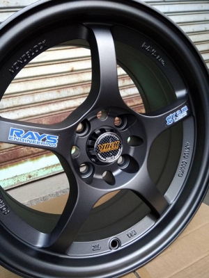 แม็กใหม่แกรมไลท์ ขอบ 15 ราคา 7500 พร้อมยางไทย 11700 บาท