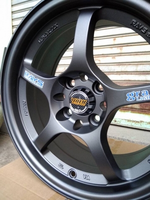 แม็กใหม่แกรมไลท์ ขอบ 15 ราคา 7500 พร้อมยางไทย 11700 บาท