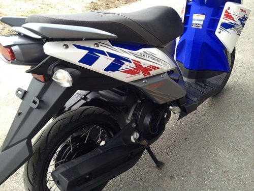 Yamaha TTX สีน้ำเงินขาว
