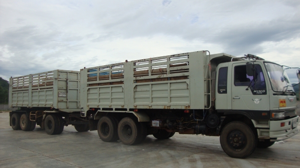 ขายรถพ่วง 22 ล้อ hino ดั้มแม่-ลูก 3 เพลา อู่สหกิจ ขายรถพ่วง 22 ล้อ hino ดั้มแม่-ลูก 3 เพลา อู่สหกิจ
