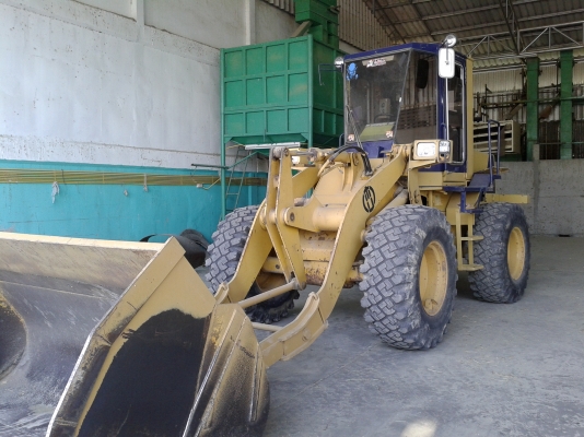 รถตักพร้อมใช้