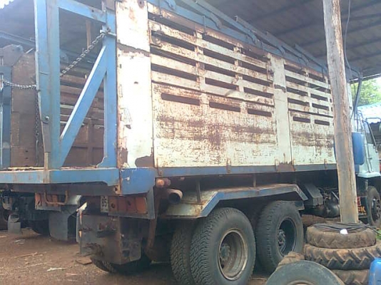 ต้องการขาย / รถ 10 ล้อ 2 เพลาดั้ม ISUZU ร๊อกกี้ 240