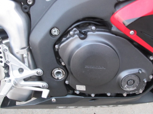 +++++ลูกค้าฝากขาย HONDA CBR1000RR ปี2006 ++++