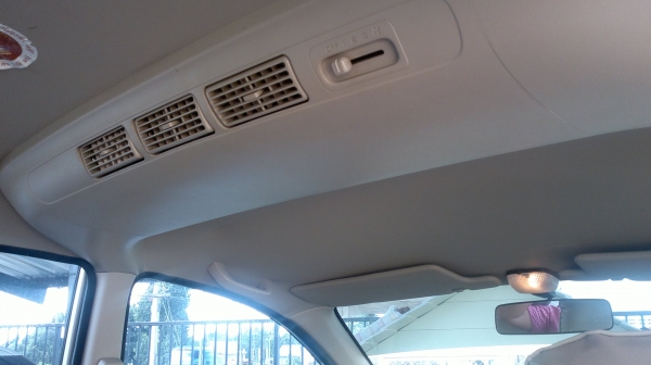 ขาย TOYOTA  AVANZA  1.5J  เบนซิน + LPG หัวฉีด