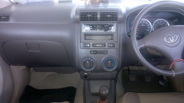 ขาย TOYOTA  AVANZA  1.5J  เบนซิน + LPG หัวฉีด