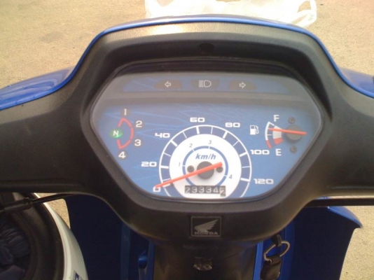 เวฟ 100 มือแรก ปี 48 เดิม ๆ ทั้งคัน