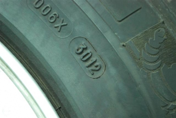 ขายล้อพร้อมยาง D-MAX