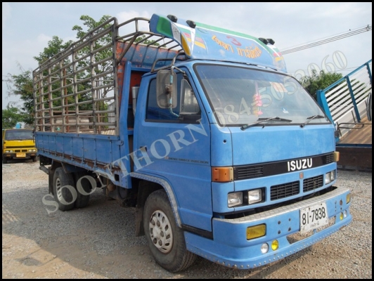 ขายด่วน รถบรรทุก 6 ล้อ ISUZU NPR59L 120 แรง ช่วงล่าง F หน้าหลัง สภาพพร้อมใช้งาน ราคาสุดคุ้ม