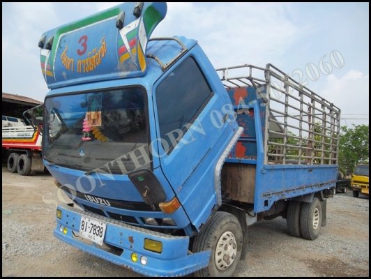 ขายด่วน รถบรรทุก 6 ล้อ ISUZU NPR59L 120 แรง ช่วงล่าง F หน้าหลัง สภาพพร้อมใช้งาน ราคาสุดคุ้ม
