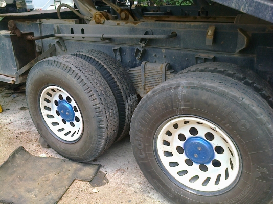 10ล้อดั้มFM1M วางเครื่องP11C ยูโร2 330 แรง รถสวย