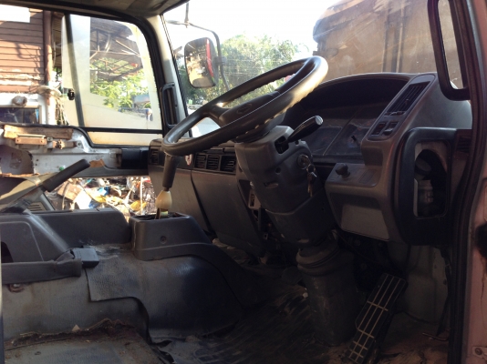 ขาย 6 ล้อ ฮีโน่ รุ่น FC 3 J  ตู้แห้งยาว 6.50 เมตร ปี 2543