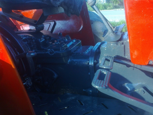 ขายรถไถ massy165 ยกสูง ใช้งานได้เลย ขายรถไถ massy165 ยกสูง ใช้งานได้เลย