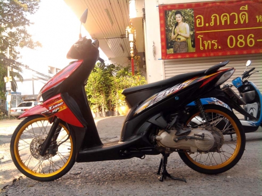 ขออนุญาติขาย Honda Click Combi Brake สีแดงดำ ล้อทอง