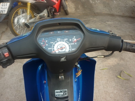 ขาย เวฟ 100 9000 บาท ขาย เวฟ 100 9000 บาท