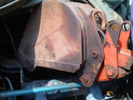 บุ้งกี๋ I H I แบคโฮเล็ก 3 ฟัน