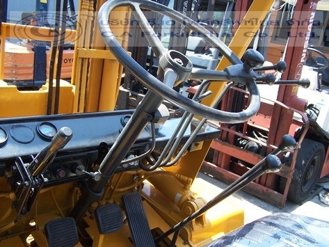 ขาย รถโฟล์คลิฟท์ KOMATSU รุ่น FD30 -10
