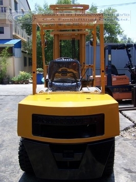 ขาย รถโฟล์คลิฟท์ KOMATSU รุ่น FD30 -10