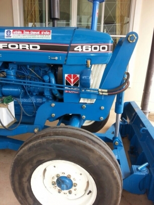 รถไถ FORD 4600 (ใหม่ไทย) ใบดันหน้าใหม่ ผานหลัง 6 ของใหม่ สภาพใหม่ พวงมาลัยพาวเวอร์ ยางหลังใหญ่