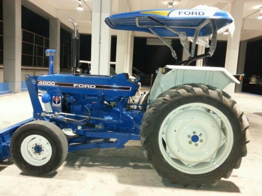 รถไถ FORD 4600 (ใหม่ไทย) ใบดันหน้าใหม่ ผานหลัง 6 ของใหม่ สภาพใหม่ พวงมาลัยพาวเวอร์ ยางหลังใหญ่