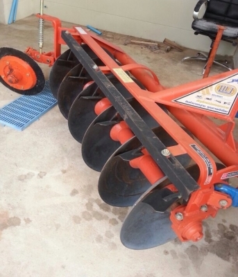 รถไถ FORD 4600 (ใหม่ไทย) ใบดันหน้าใหม่ ผานหลัง 6 ของใหม่ สภาพใหม่ พวงมาลัยพาวเวอร์ ยางหลังใหญ่