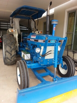รถไถ FORD 4600 (ใหม่ไทย) ใบดันหน้าใหม่ ผานหลัง 6 ของใหม่ สภาพใหม่ พวงมาลัยพาวเวอร์ ยางหลังใหญ่