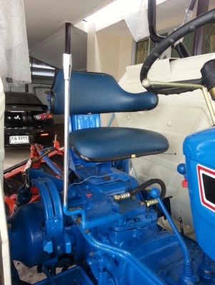 รถไถ FORD 4600 (ใหม่ไทย) ใบดันหน้าใหม่ ผานหลัง 6 ของใหม่ สภาพใหม่ พวงมาลัยพาวเวอร์ ยางหลังใหญ่