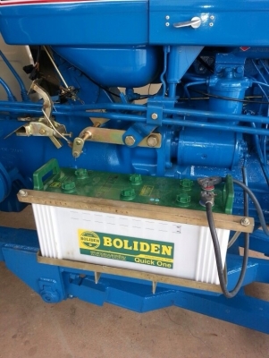 รถไถ FORD 4600 (ใหม่ไทย) ใบดันหน้าใหม่ ผานหลัง 6 ของใหม่ สภาพใหม่ พวงมาลัยพาวเวอร์ ยางหลังใหญ่