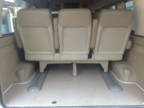 COMMUTER 2010 VIP หล่อๆพร้อมใช้มือเดียว