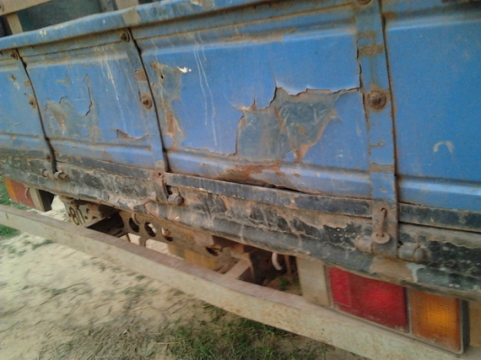 ขาย 6ล้อ ISUZU 120 NPR66LX5S ห้างแท้ ปี38 เครื่องเดิม4HF1 120แรงฝาดำ แห้งดี แรงดีไม่เยิ้ม ช่วงล่างแน่นคัสซีเดิมๆดีมีสนิมบ้าง(ต้องเก็บสี) Fหลัง กระบะพื้นไม้คอกไม้ สภาพดี ยาว4.30ม. หัวบางต้องมีเก็บบางชิ้น ภายในโอเคยางดี3เส้น ขายตามสภาพ รถต้องมีเก็บงานครับ เ