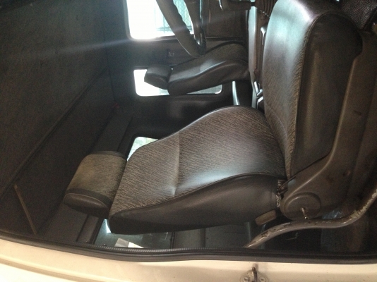 ขาย หัวลาก hino hitech สมอทอง 320แรง สองเพลา ngvล้วนหรือ น้ำมันล้วน