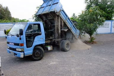 ขายหกล้อดั้ม NKR 110 แรง พวงลัยเพาเวอร์ เอกสานพร้อมโอน รถพร้อมใช้งาน แอร์ต้องไปเช็กหน่อย