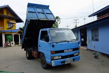 ขายหกล้อดั้ม NKR 110 แรง พวงลัยเพาเวอร์ เอกสานพร้อมโอน รถพร้อมใช้งาน แอร์ต้องไปเช็กหน่อย