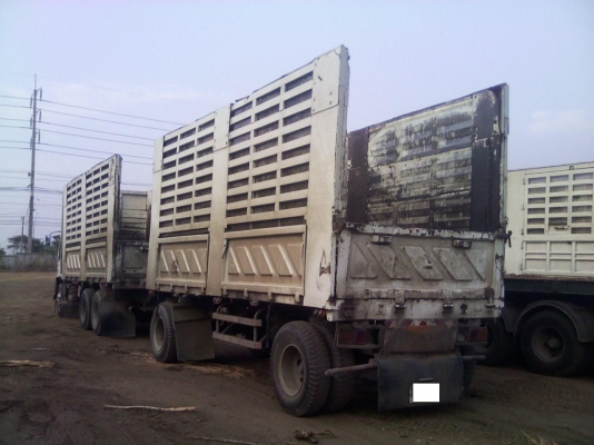 ขายด่วน Isuzu Deca Euro2 (270 hp.) ปี 49 มีทั้งหมด 5 พ่วงครับ กระบะสามมิตรลอนเฉียง ไม่ดั้ม