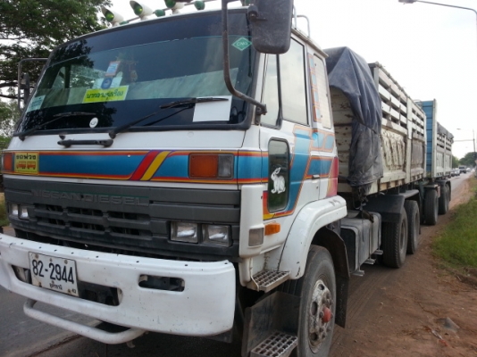 ขายด่วน NINSAN UDCW430M สองเพลาดั้มเครื่อง 295แรงม้าสองเพลาดั้มสภาพสวยกว่าในรูปมีระบบลำโพงลากลูกรีบโทร 0856842587 0801515451