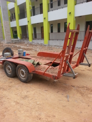 ขายรถพ่วงลากแมคโครน้อย รถเกี่ยว