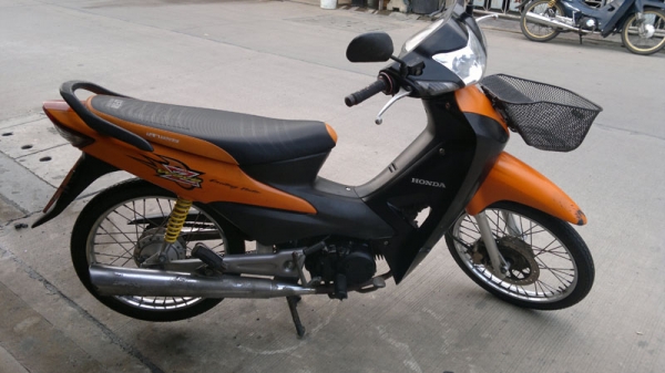 wave100z UBOX ปี49เดิมๆ 14000 บาท