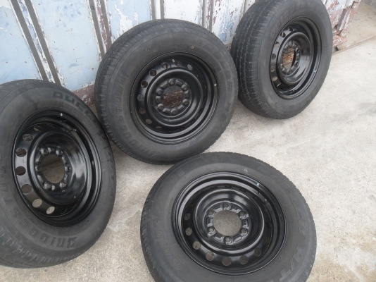 ล้อกะทะ 15นิ้ว 6รู พร้อมยาง สวยๆ 4 ล้อ