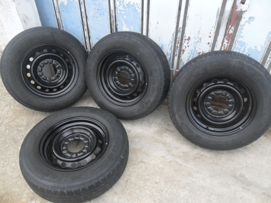 ล้อกะทะ 15นิ้ว 6รู พร้อมยาง สวยๆ 4 ล้อ