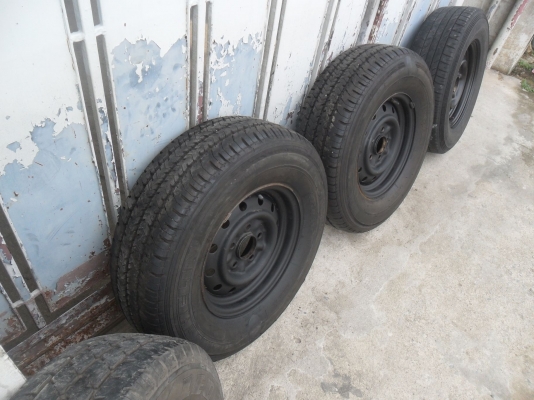 ล้อกะทะ 14นิ้ว 5รูไมตี้ พร้อมยาง 4 ล้อ ล้อกะทะ 14นิ้ว 5รูไมตี้ พร้อมยาง 4 ล้อ