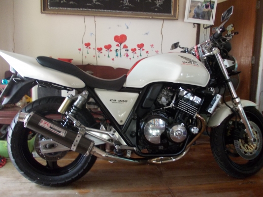 ขาย cb400ปี96  ทะเบียนเต็มแต่งเต็มถูกๆงามๆ